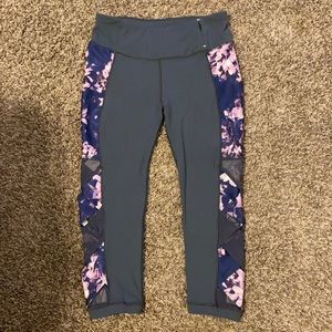 Calia by Carrie Underwood grey cris cross capris